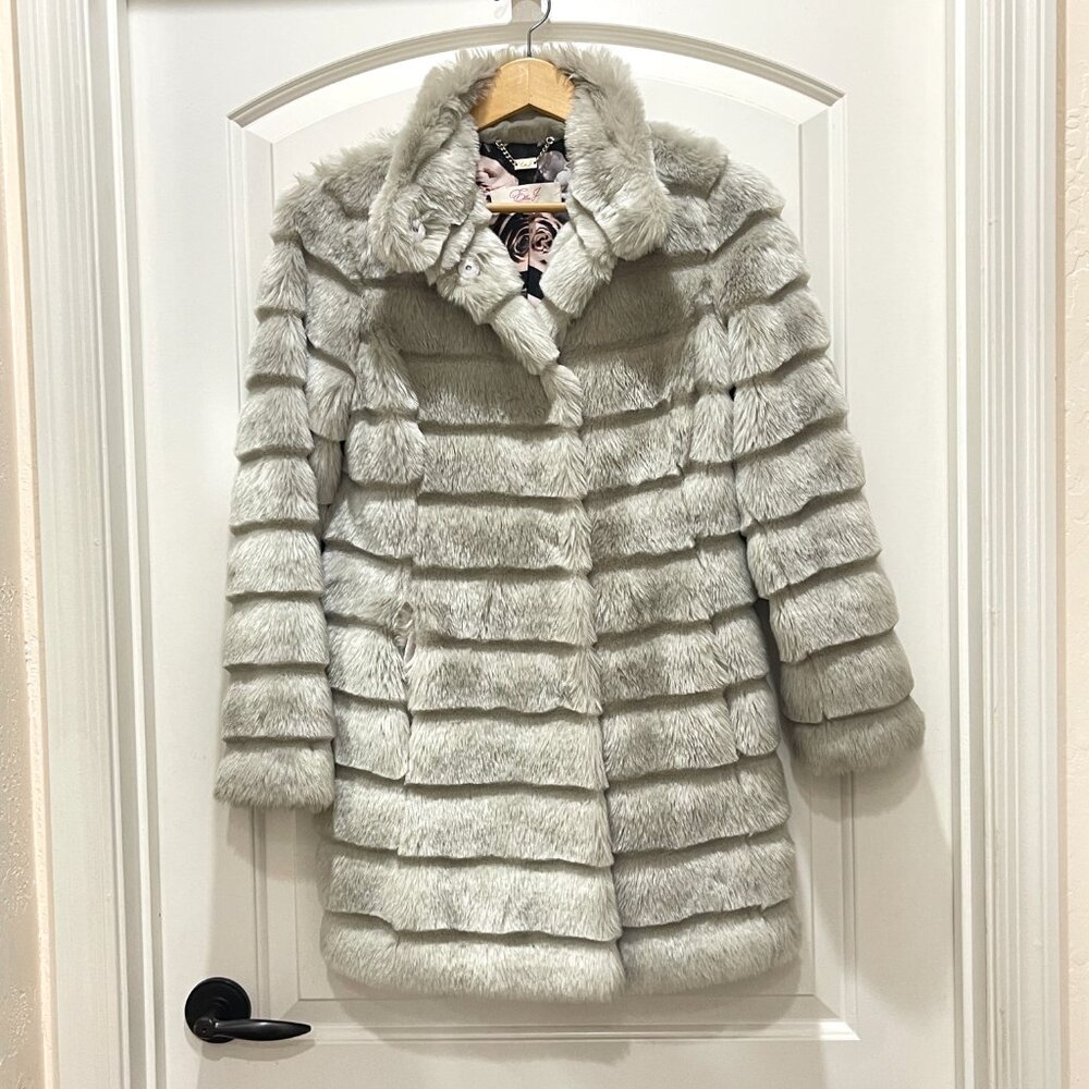 Eliza J Faux Fur Coat Jacket Gray Silver Floral Lining Petite Small - Picture 4 of 11